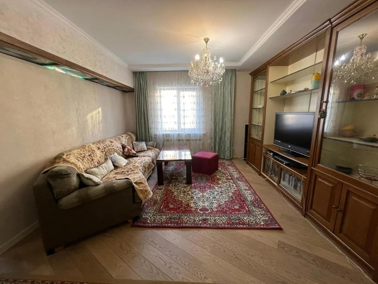 Apartment Kvartira V Samale Almaty Kazakhstan